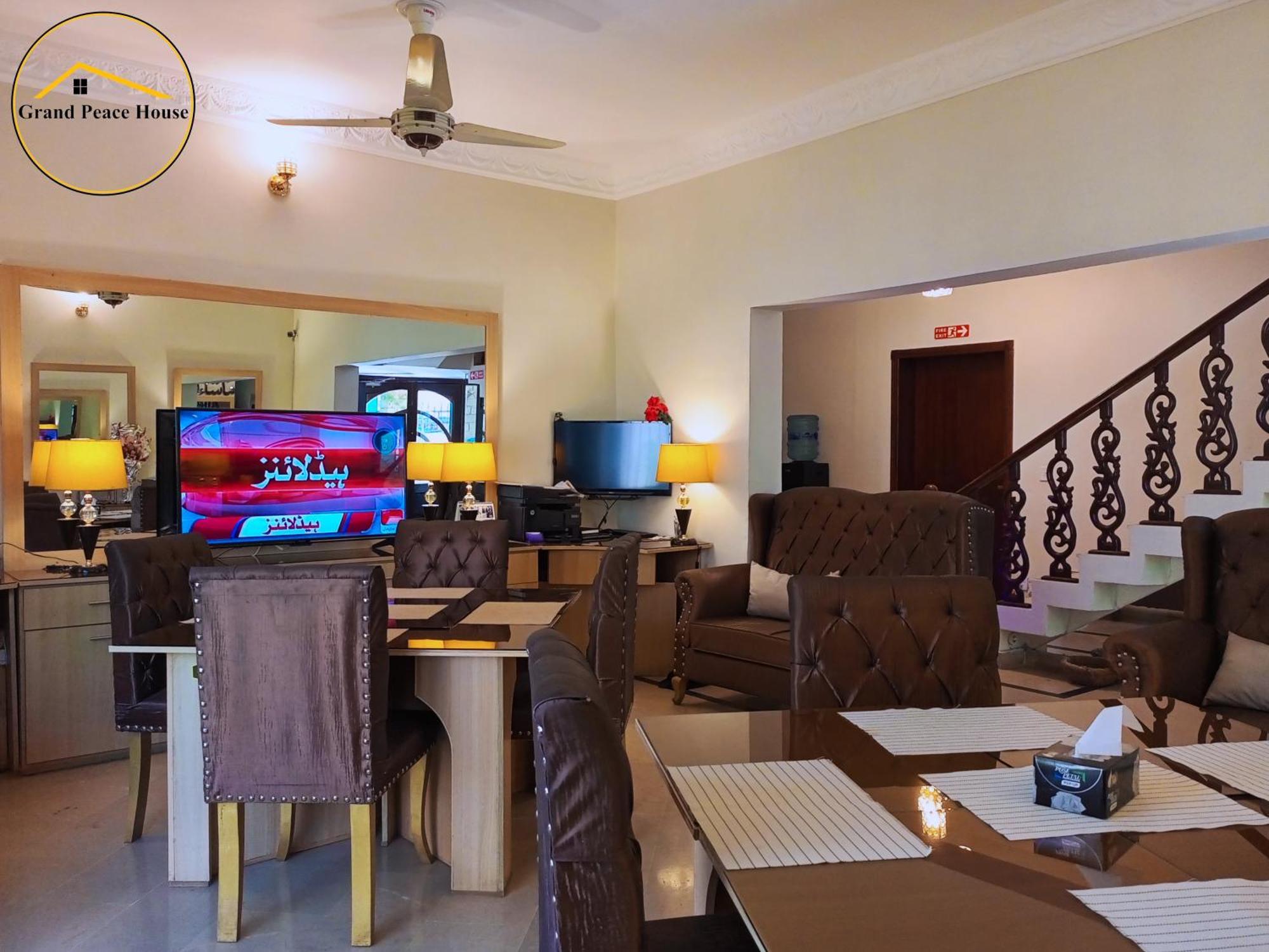 Grand Peace House I Bed and Breakfast Islamabad Buitenkant foto