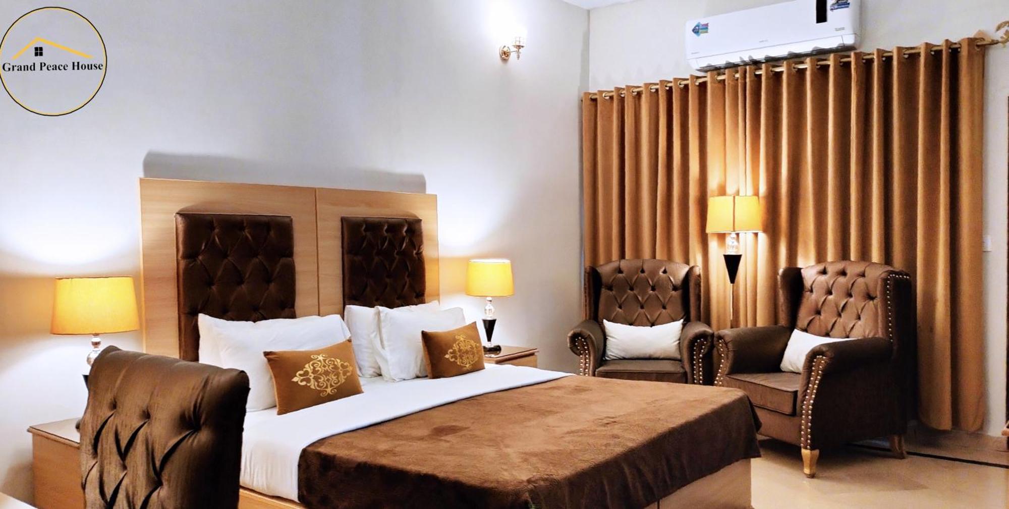 Grand Peace House I Bed and Breakfast Islamabad Buitenkant foto