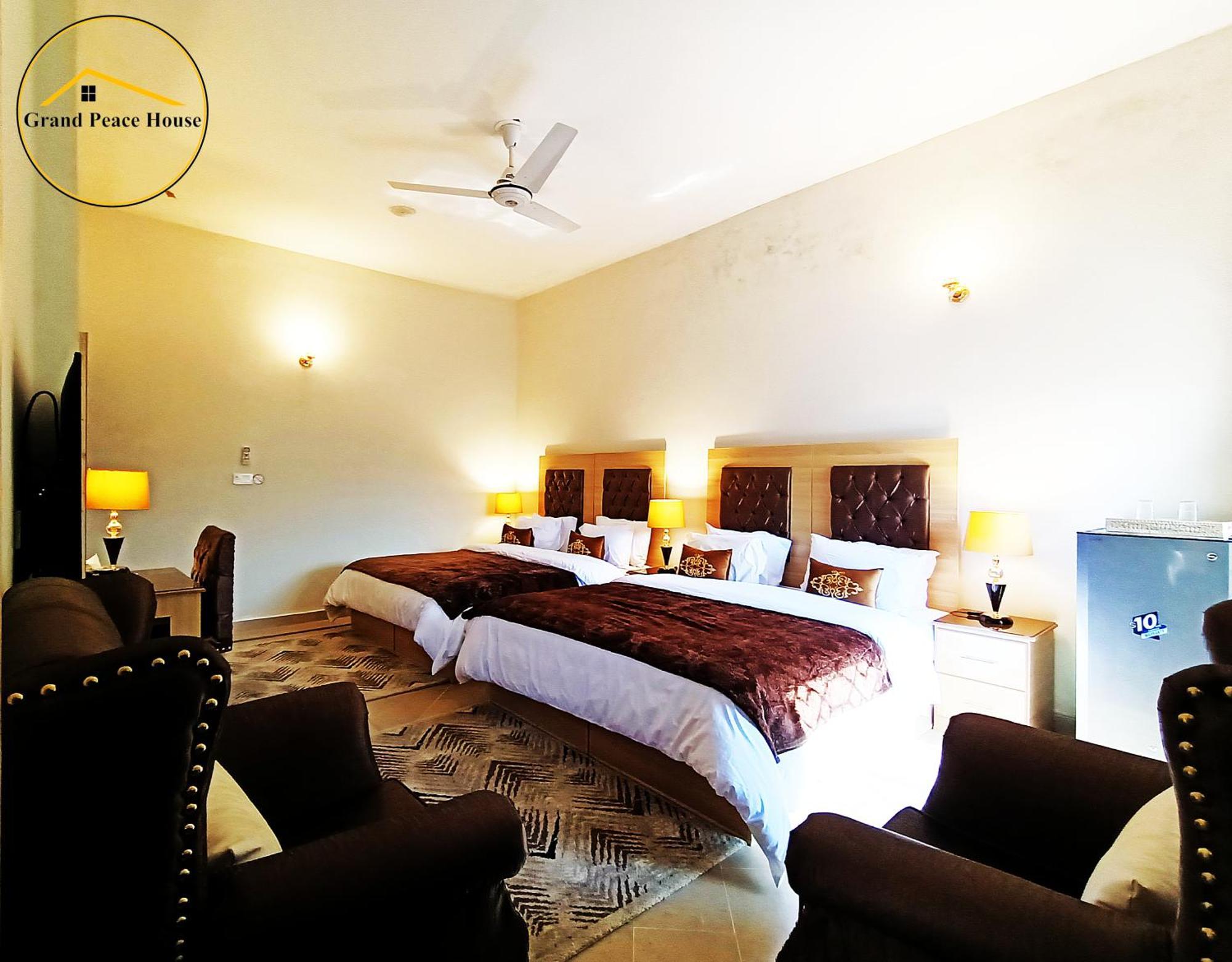 Grand Peace House I Bed and Breakfast Islamabad Buitenkant foto