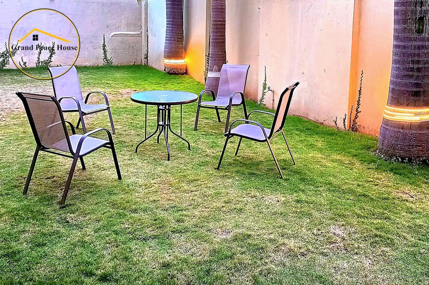 Grand Peace House I Bed and Breakfast Islamabad Buitenkant foto